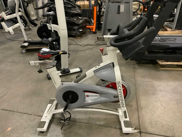 Schwinn ac performance indoorcycle spinningbike - afbeelding 4 van  5