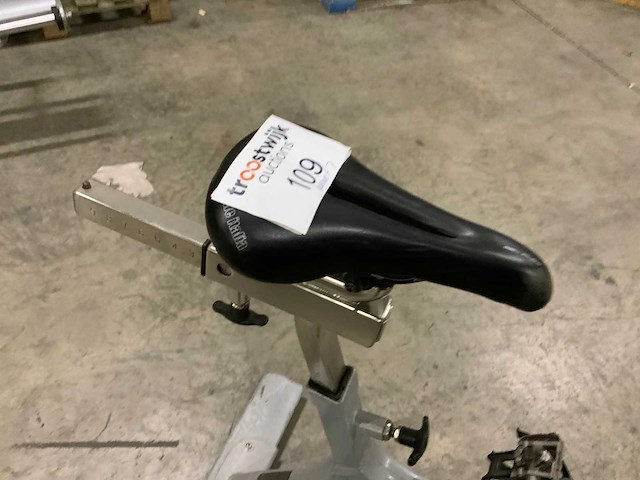 Schwinn evolution indoorcycle spinningbike - afbeelding 2 van  5