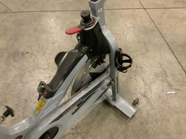 Schwinn evolution indoorcycle spinningbike - afbeelding 4 van  5