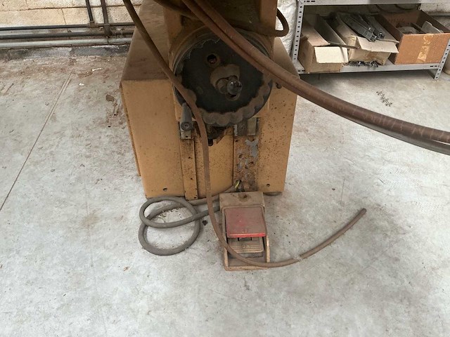 Scm r9 kopieerfreesmachine - afbeelding 12 van  14