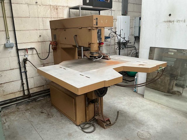 Scm r9 kopieerfreesmachine - afbeelding 7 van  14