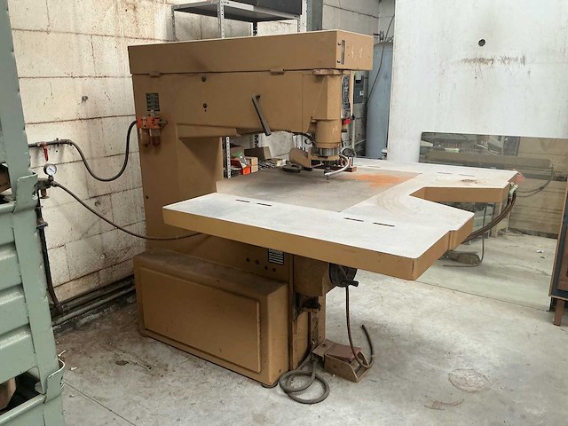 Scm r9 kopieerfreesmachine - afbeelding 8 van  14