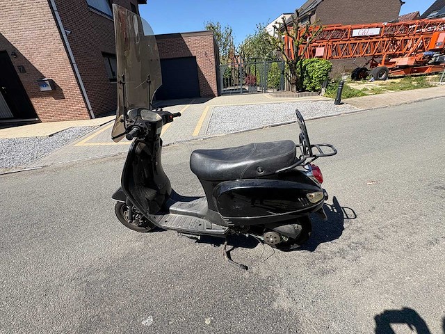 Scooter - scooter - afbeelding 3 van  3