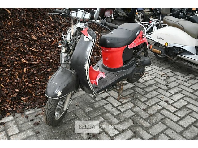 Scooter agm - afbeelding 1 van  6
