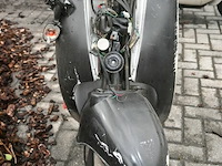 Scooter agm - afbeelding 3 van  6
