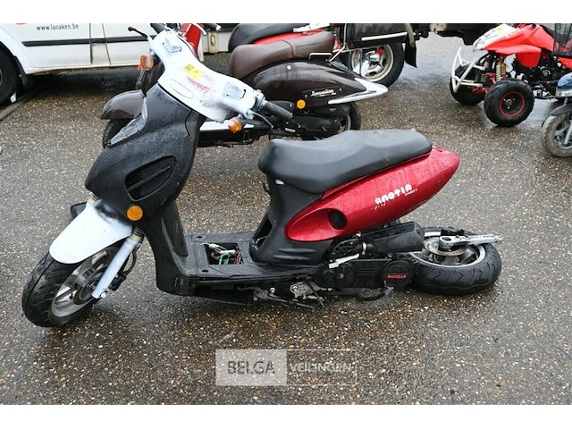 Scooter baotian - afbeelding 1 van  7
