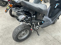 Scooter dienend voor wisselstukken - afbeelding 7 van  8