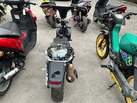 Scooter dienend voor wisselstukken - afbeelding 3 van  6