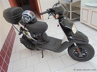 Scooter, fabr. yamaha - afbeelding 2 van  7