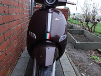 Scooter gts - afbeelding 2 van  6