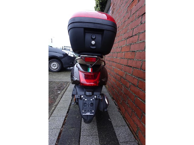 Scooter gts - afbeelding 3 van  6