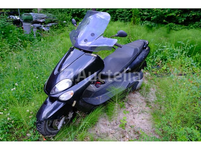 Scooter (inval op straat) yamaha majesty 125 - afbeelding 9 van  16