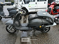Scooter iva - afbeelding 2 van  9
