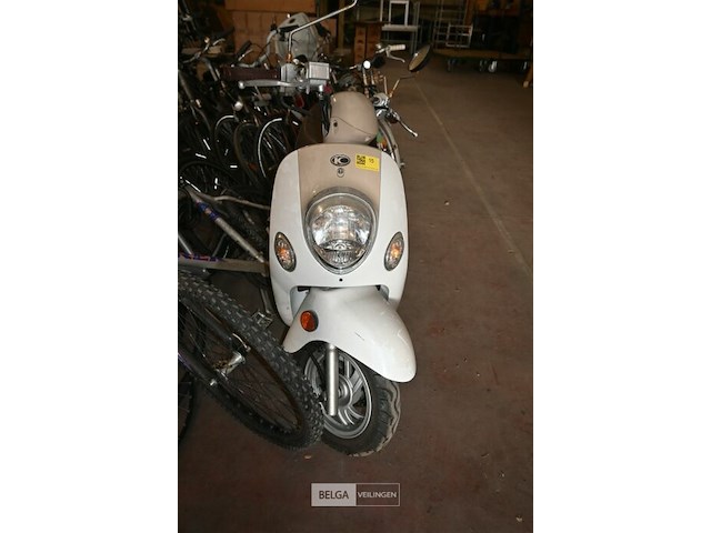 Scooter kymco sento 50 - afbeelding 3 van  7