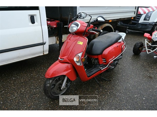Scooter kymco - afbeelding 1 van  6
