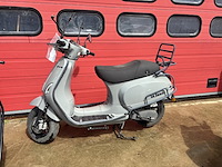 Scooter la souris - afbeelding 1 van  7