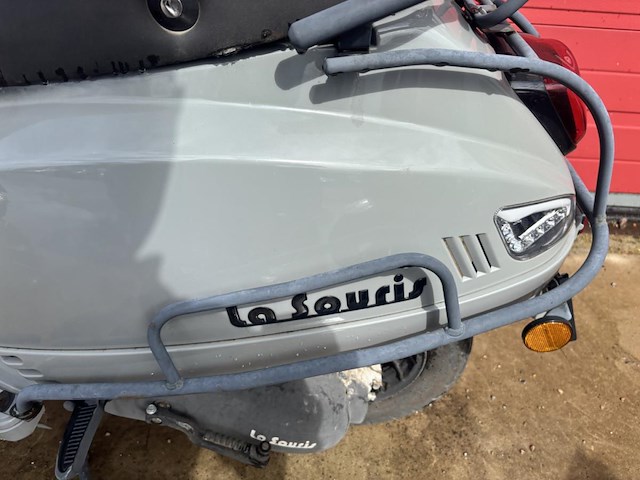 Scooter la souris - afbeelding 2 van  7