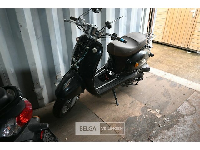 Scooter minerva - afbeelding 1 van  6