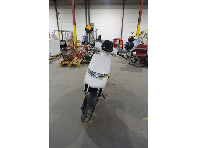 Scooter motron - afbeelding 3 van  4