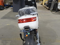 Scooter motron - afbeelding 4 van  4