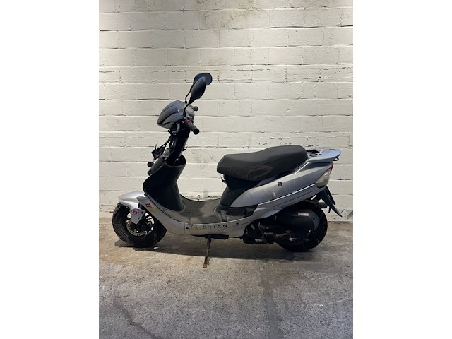 Scooter neco baotian (lot 66) - afbeelding 1 van  8
