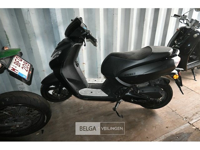 Scooter peugeot kisbee - afbeelding 1 van  6