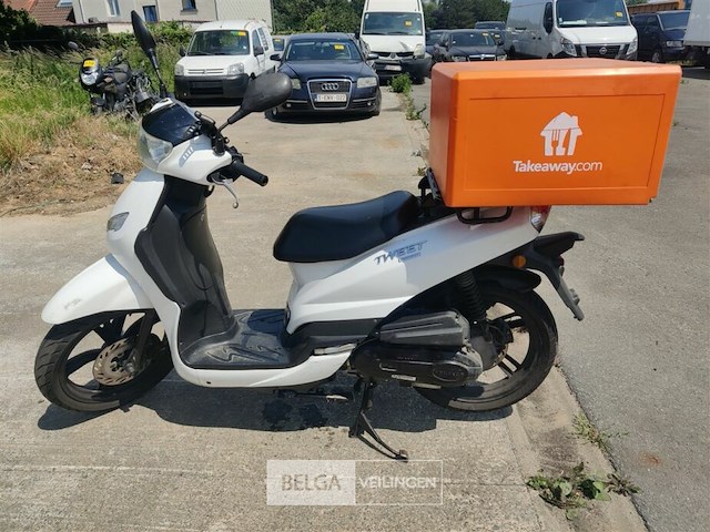 Scooter peugeot tweet - afbeelding 3 van  4