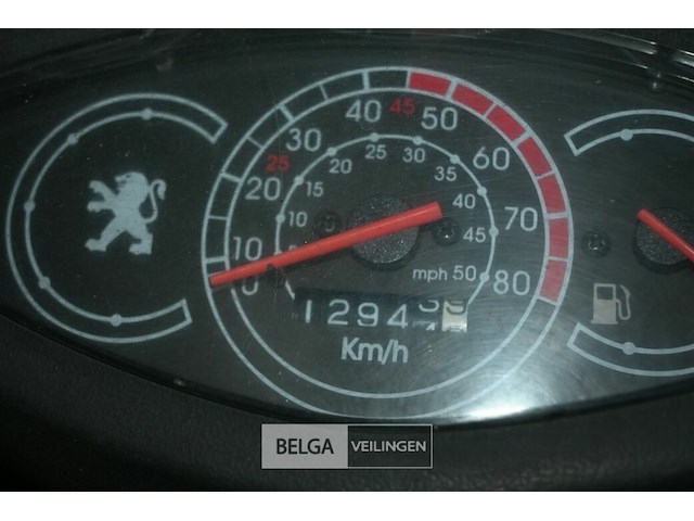 Scooter peugeot v-clic - afbeelding 4 van  5