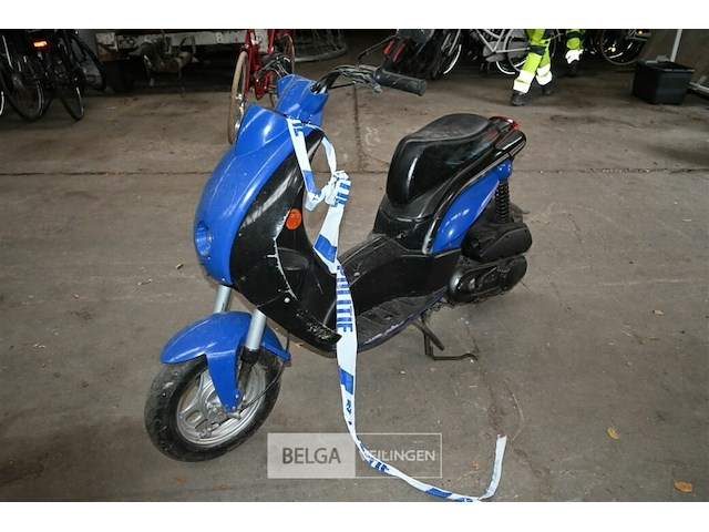 Scooter peugeot - afbeelding 4 van  6