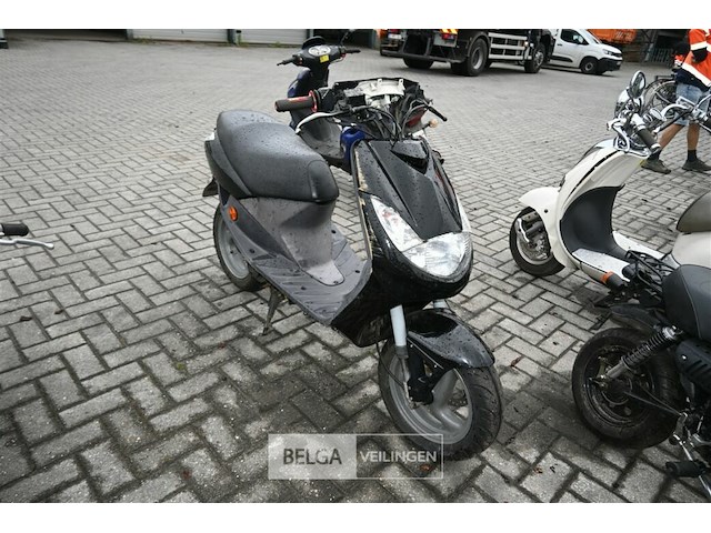 Scooter peugeot - afbeelding 2 van  5