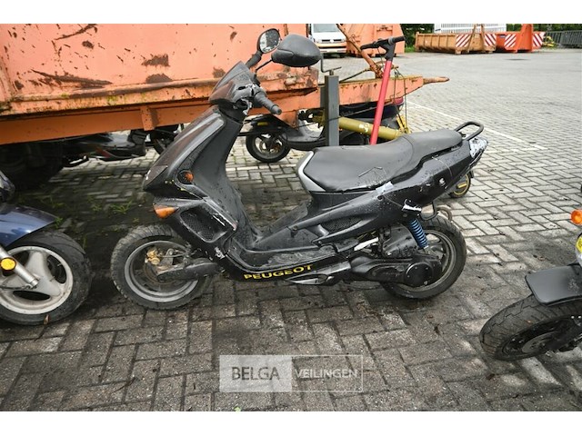 Scooter peugeot - afbeelding 1 van  5