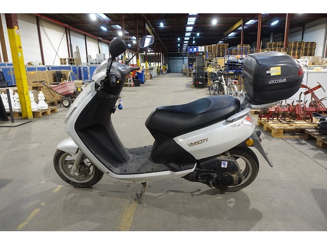 Scooter peugeot - afbeelding 1 van  4
