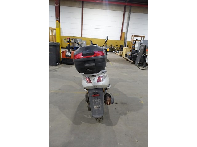 Scooter peugeot - afbeelding 4 van  4