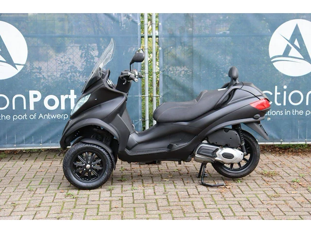 Scooter piaggio m64 benzine 22pk 2010 - afbeelding 1 van  1