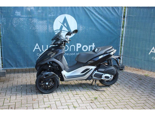 Scooter piaggio mp3 yourban lt 300ie benzine 23pk 2014 (marge) - afbeelding 1 van  1
