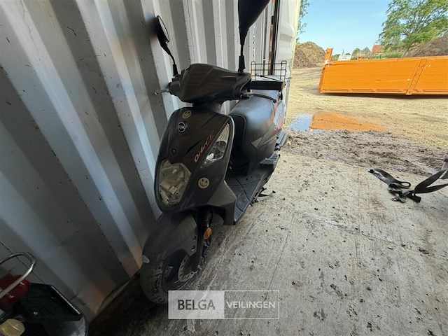 Scooter sym - afbeelding 6 van  12