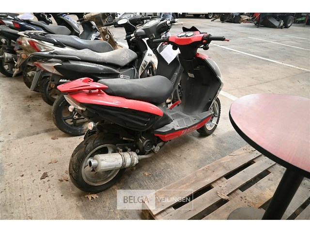 Scooter tanco 49 - afbeelding 3 van  7