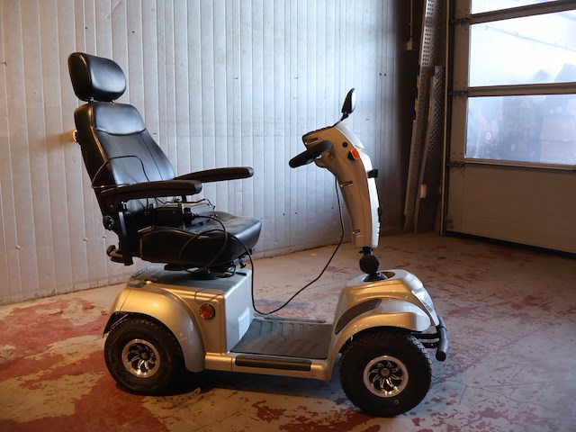 Scooter vermeiren - afbeelding 2 van  9
