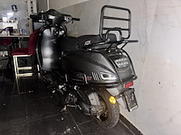 Scooter vespa gts toscane - afbeelding 6 van  6