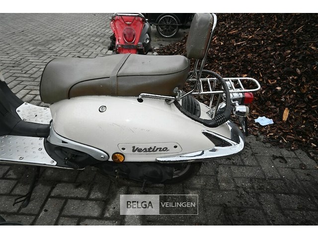 Scooter vestina - afbeelding 4 van  7