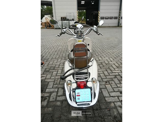 Scooter vestina - afbeelding 5 van  7