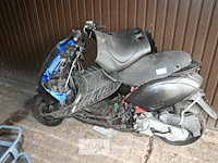 Scooter wrak - afbeelding 5 van  5