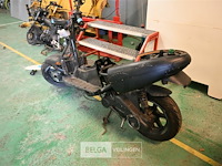 Scooter wrak - afbeelding 3 van  5
