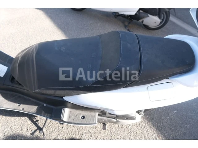 Scooter yamaha yp125e (2009-3,155 km)(vin:vtlse068000011913) - afbeelding 8 van  31