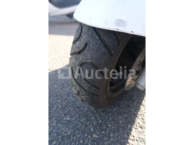 Scooter yamaha yp125e (2009-3,155 km)(vin:vtlse068000011913) - afbeelding 12 van  31