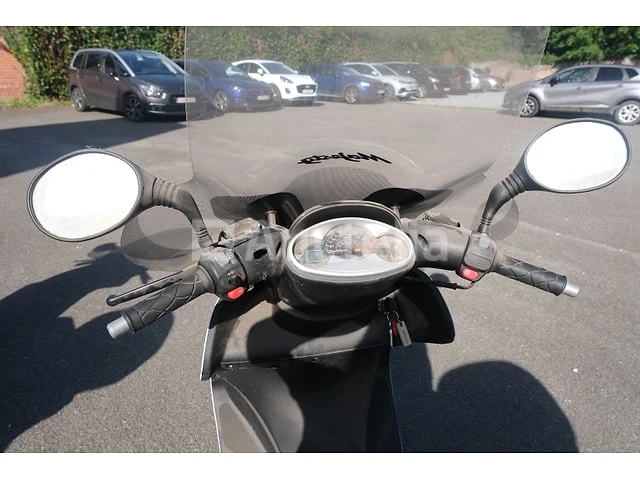 Scooter yamaha yp125e (2009-3,610 km)(vin:vtlse068000011453) - afbeelding 38 van  40