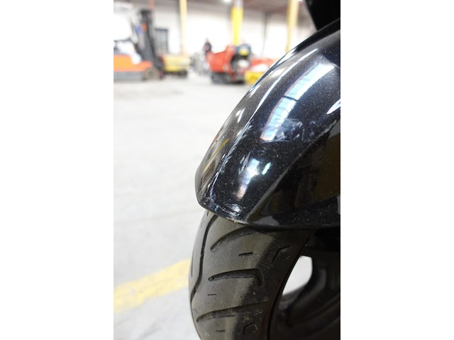 Scooter yamaha - afbeelding 3 van  11
