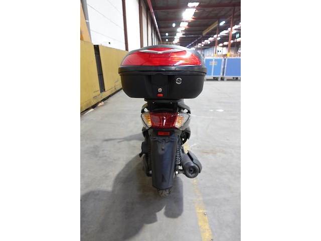 Scooter yamaha - afbeelding 4 van  11