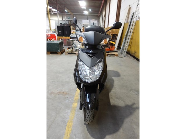Scooter yamaha - afbeelding 5 van  11