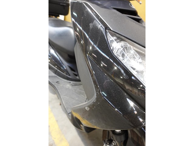 Scooter yamaha - afbeelding 11 van  11